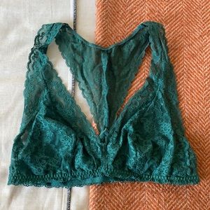 Super pretty emerald green VS lace bralette